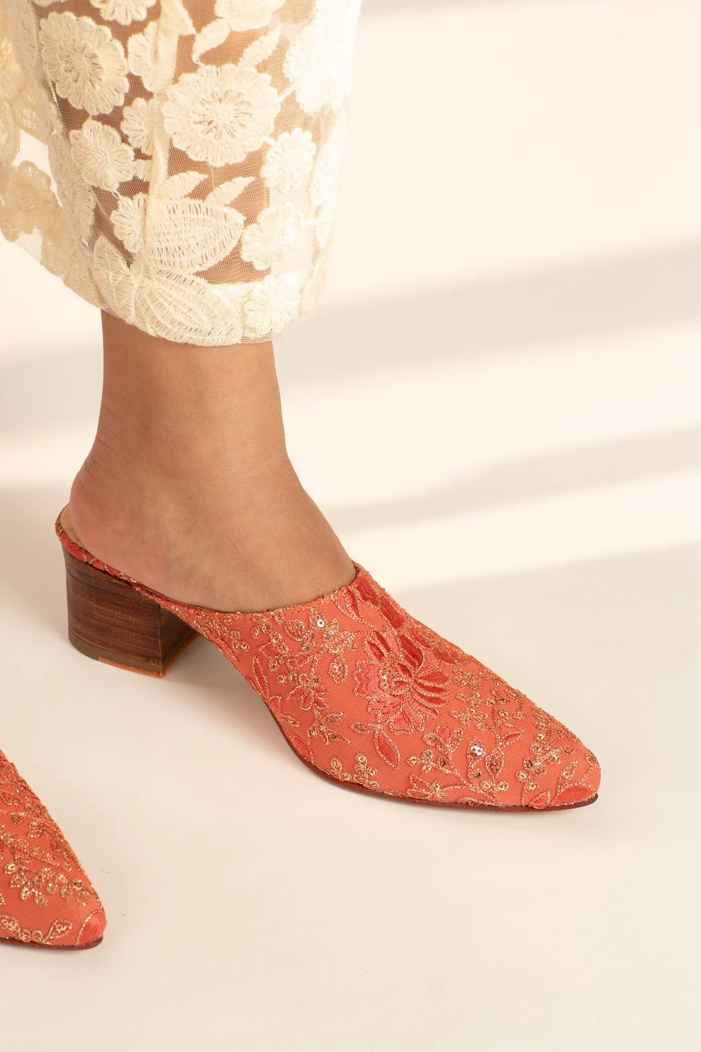 PEACH SILK EMBROIDERED HEELED MULES LEILY